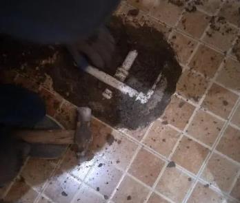东丰卫生间漏水维修公司为您分享下卫生间渗水如何处理及注意事项